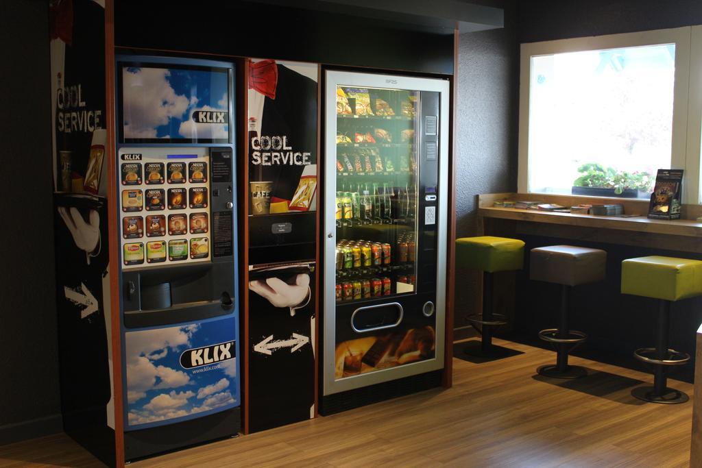 Hotel ibis Budget Laval Bonchamp Les Laval Buitenkant foto