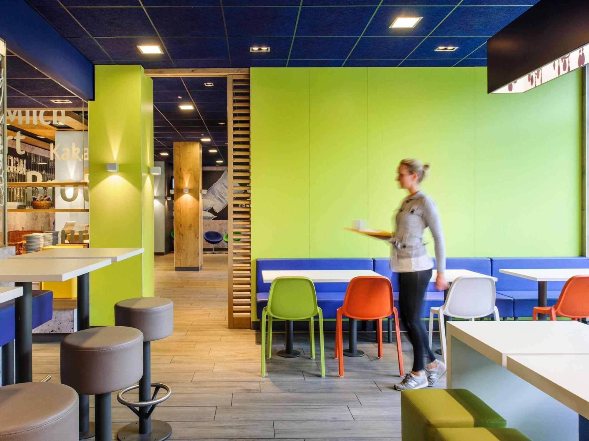 Hotel ibis Budget Laval Bonchamp Les Laval Buitenkant foto