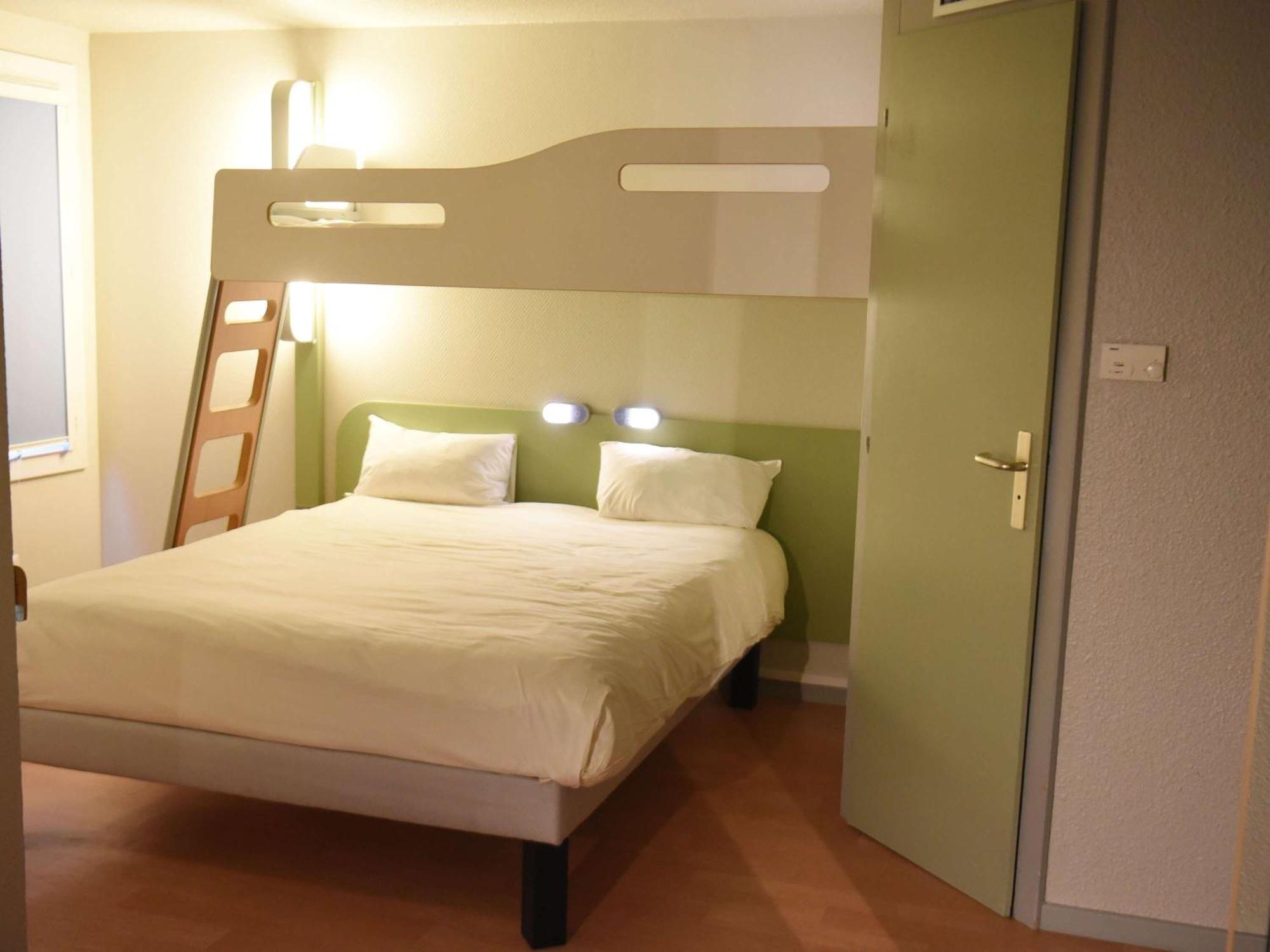 Hotel ibis Budget Laval Bonchamp Les Laval Buitenkant foto
