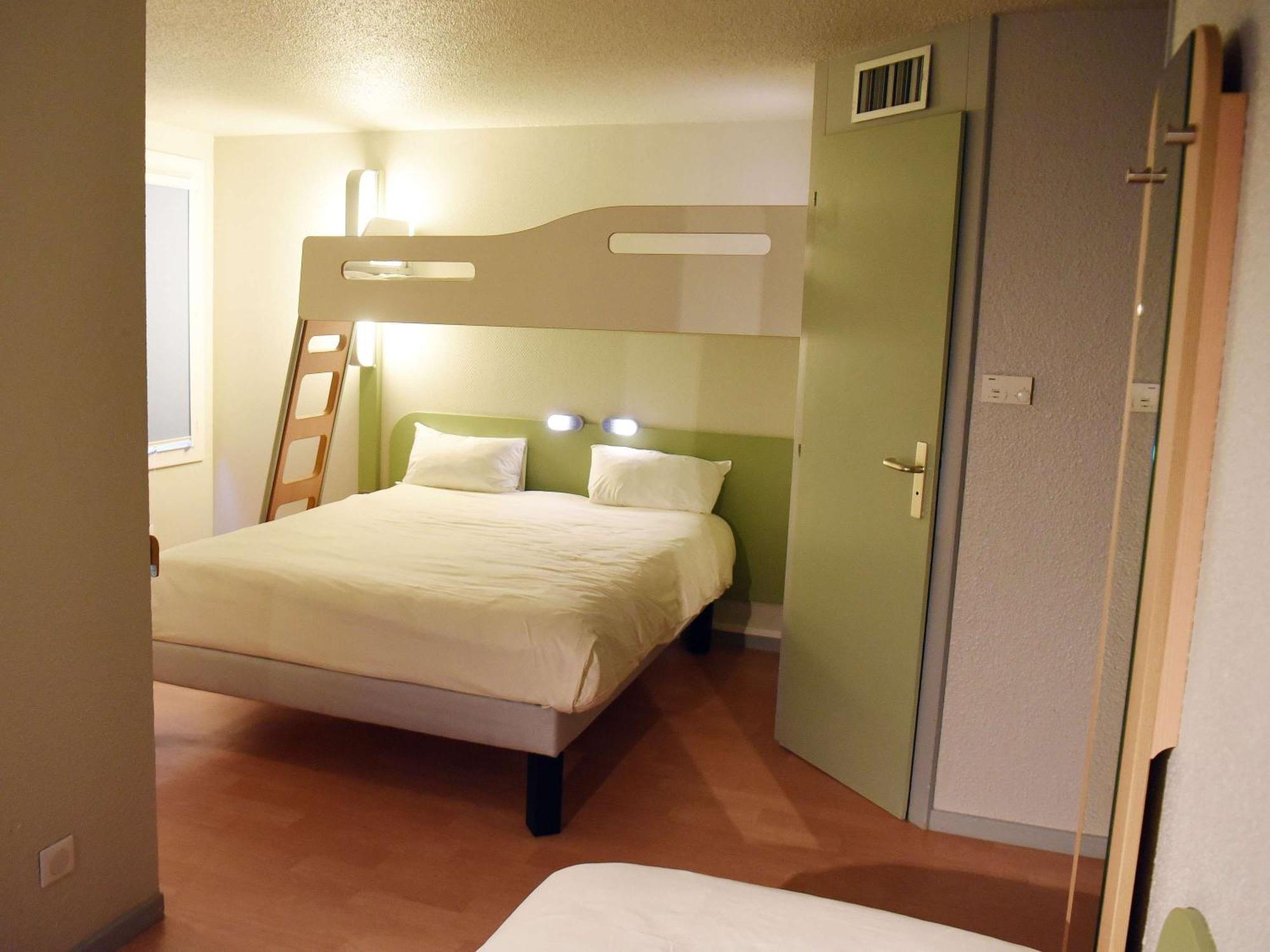 Hotel ibis Budget Laval Bonchamp Les Laval Buitenkant foto