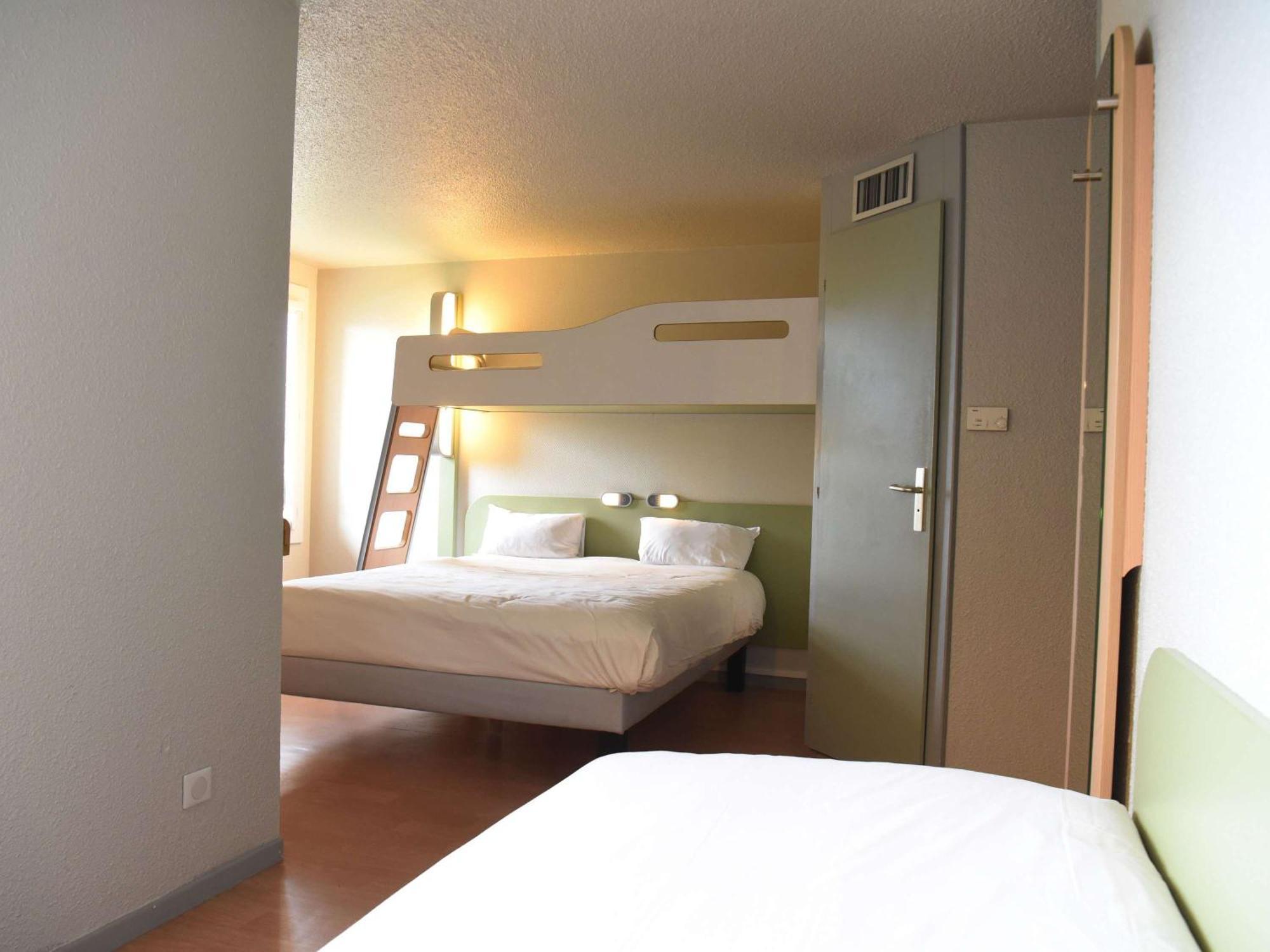 Hotel ibis Budget Laval Bonchamp Les Laval Buitenkant foto