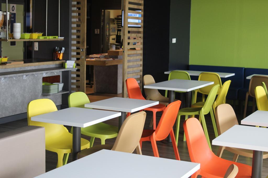 Hotel ibis Budget Laval Bonchamp Les Laval Buitenkant foto