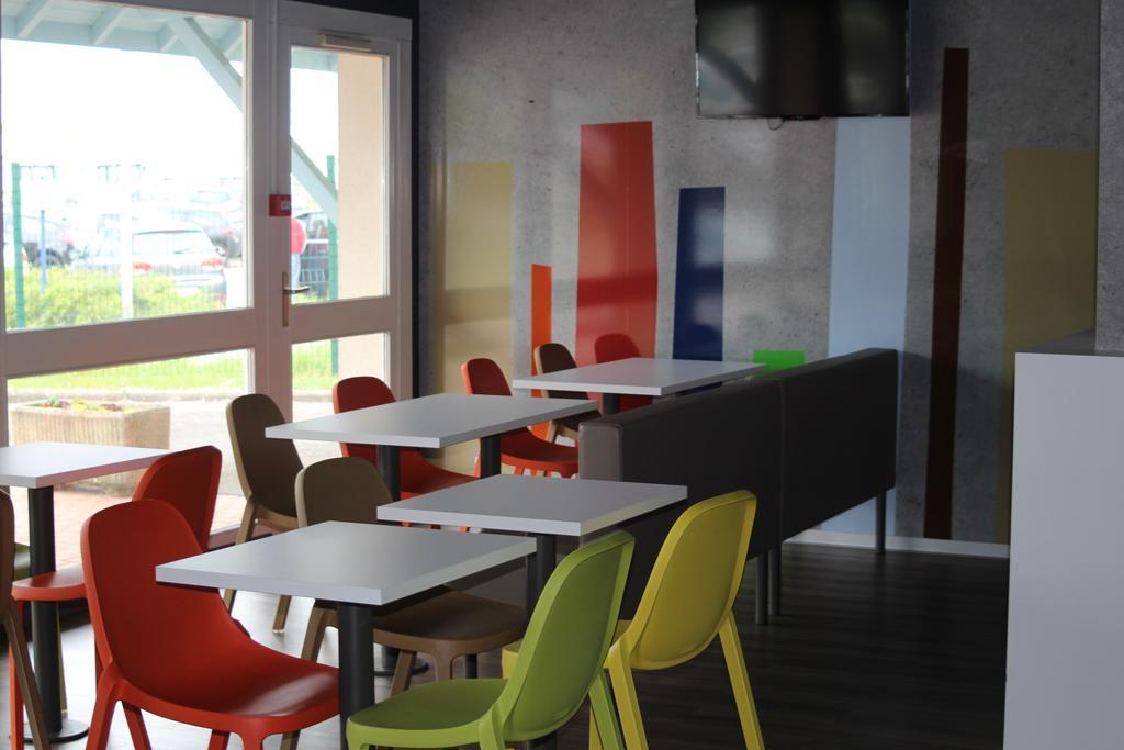 Hotel ibis Budget Laval Bonchamp Les Laval Buitenkant foto